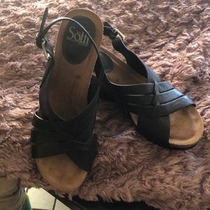 Soffit black wedges